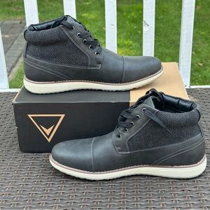 New Herringbone Jones Cap Toe Boots, Size 11.5, Vance Co., Men's Lace Up Shoes